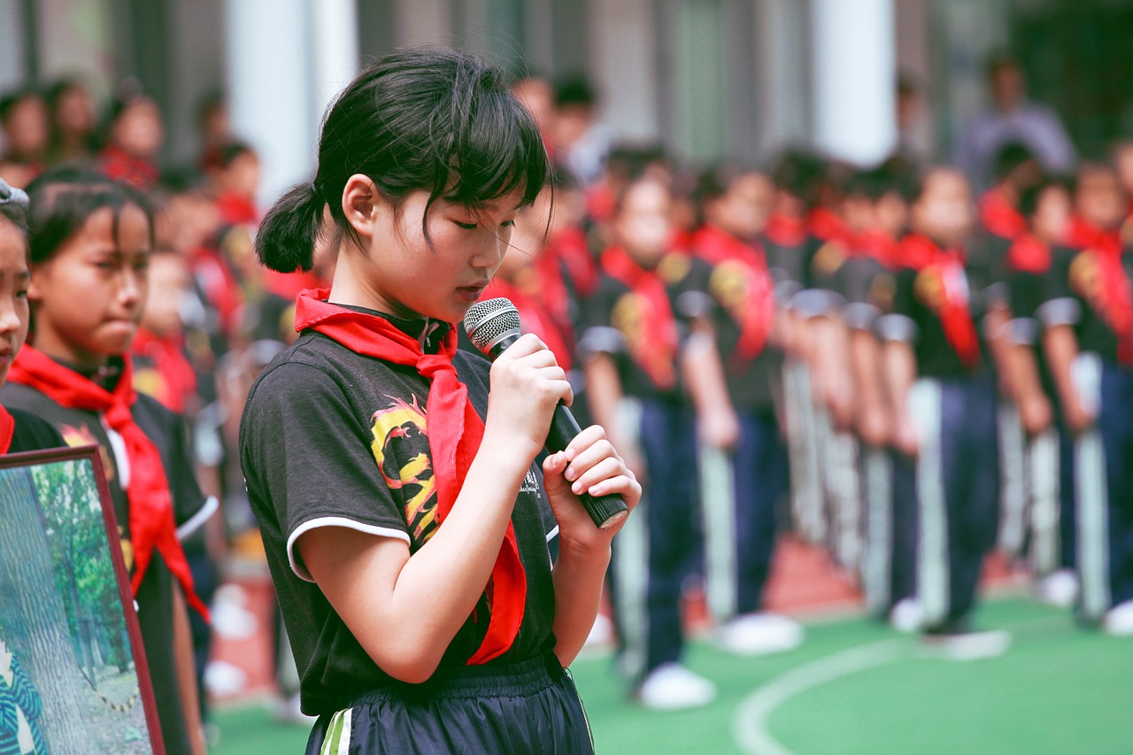 超级育儿师四个试管代生的孩子（超级育儿师四个试管代生的孩子的家庭是第几期）